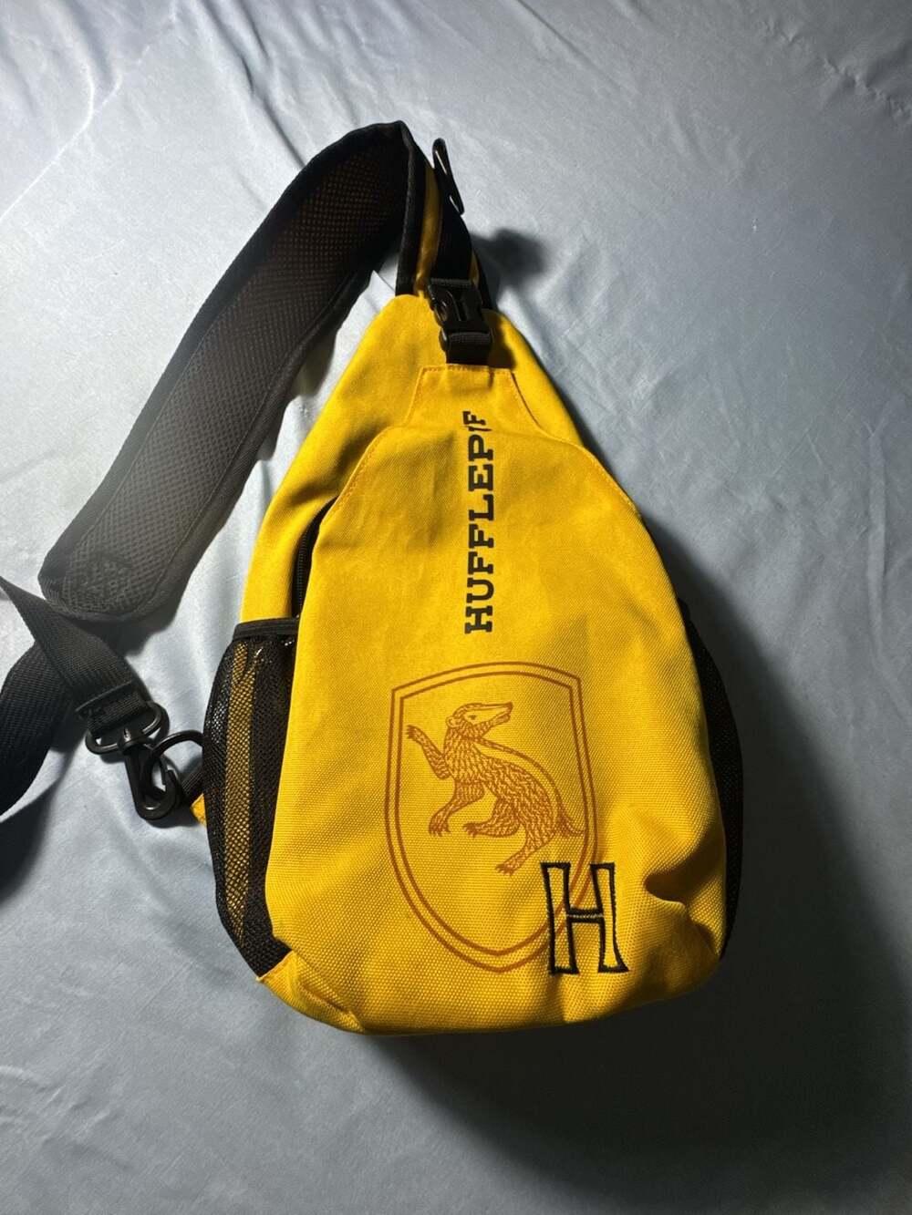 Universal Studios Harry Potter Hufflepuff Crest Sling Bag